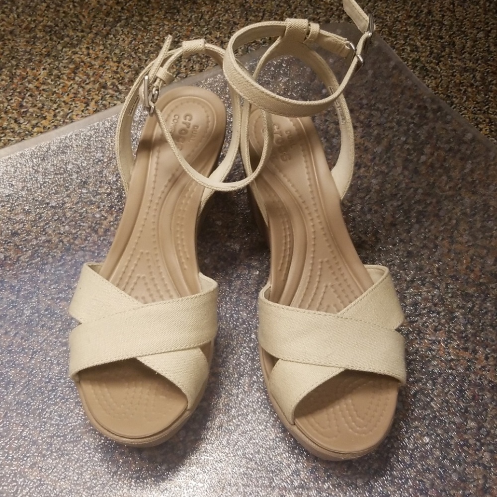 Crocs Leigh II wedge